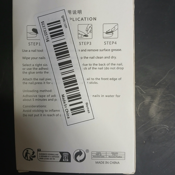 Gold glitter pink white marble press on nails - Picture 3 of 3